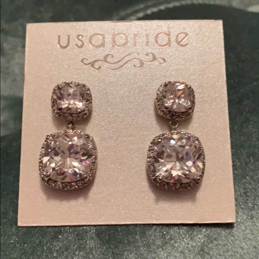 Stunning wedding earrings